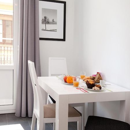 Barnapartments Basic Gracia Βαρκελώνη Δωμάτιο φωτογραφία