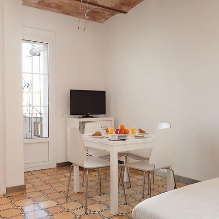 Barnapartments Basic Gracia Βαρκελώνη Εξωτερικό φωτογραφία