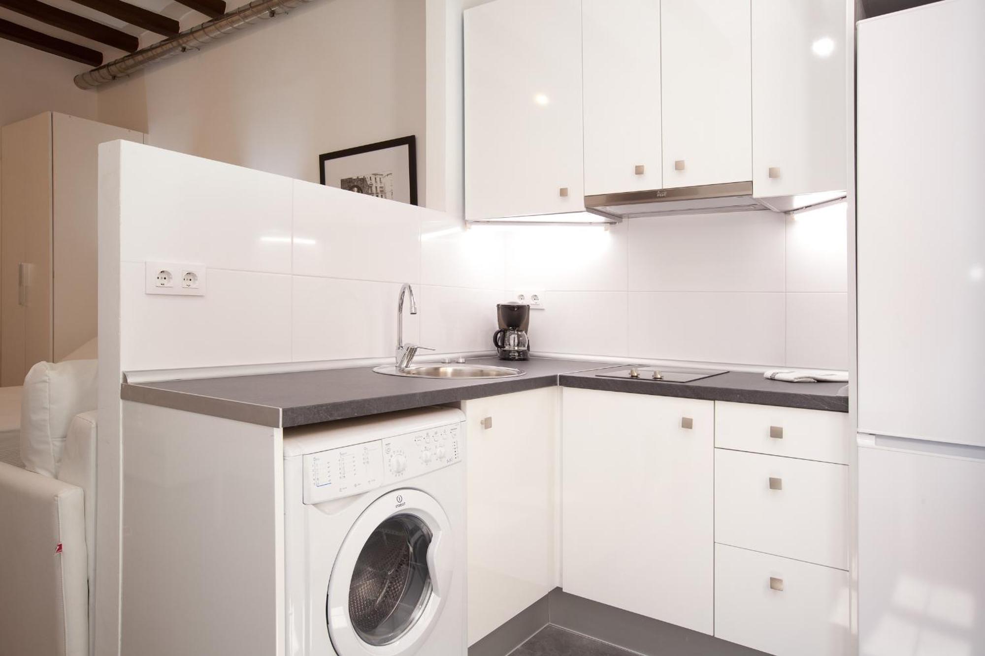 Barnapartments Basic Gracia Βαρκελώνη Δωμάτιο φωτογραφία