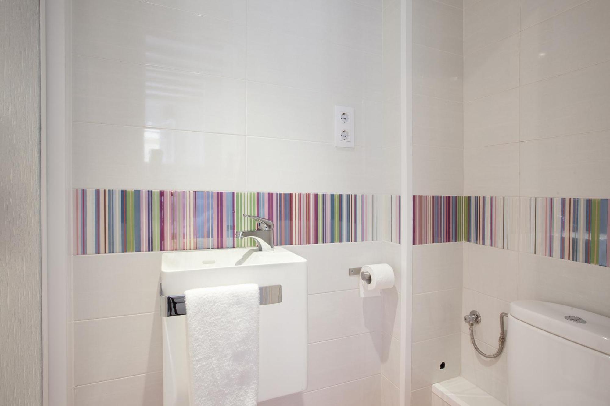 Barnapartments Basic Gracia Βαρκελώνη Δωμάτιο φωτογραφία