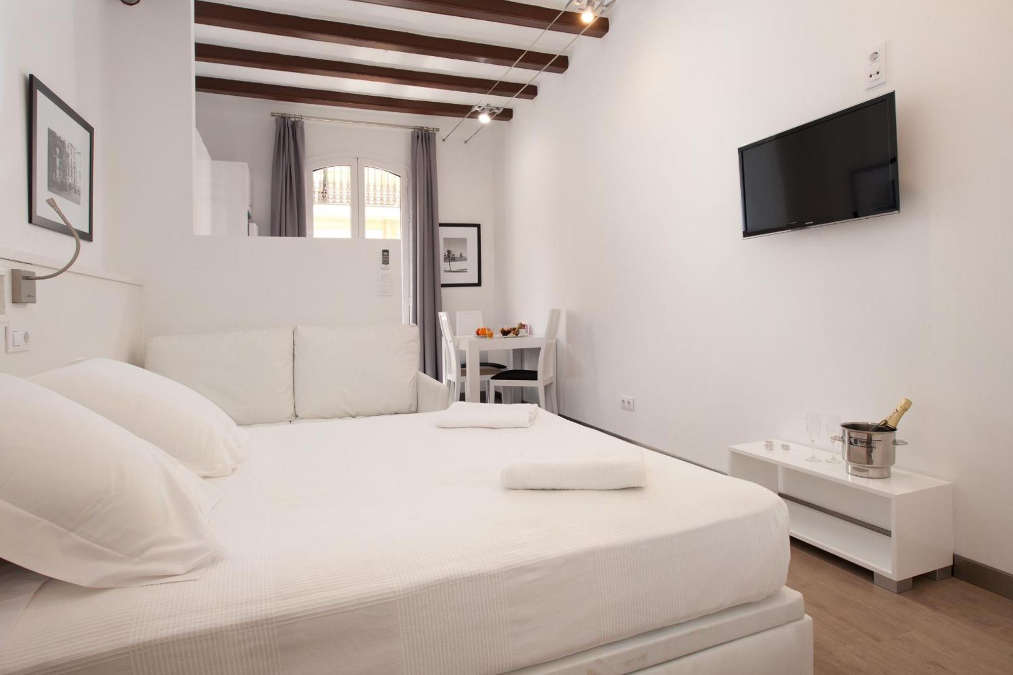 Barnapartments Basic Gracia Βαρκελώνη Δωμάτιο φωτογραφία
