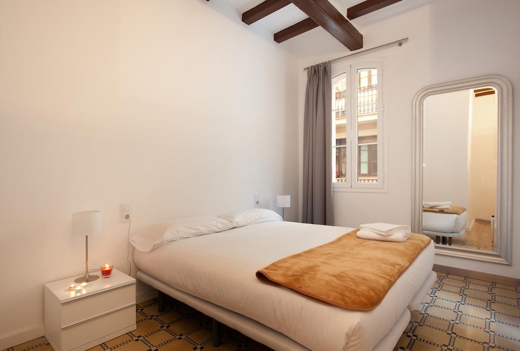 Barnapartments Basic Gracia Βαρκελώνη Εξωτερικό φωτογραφία