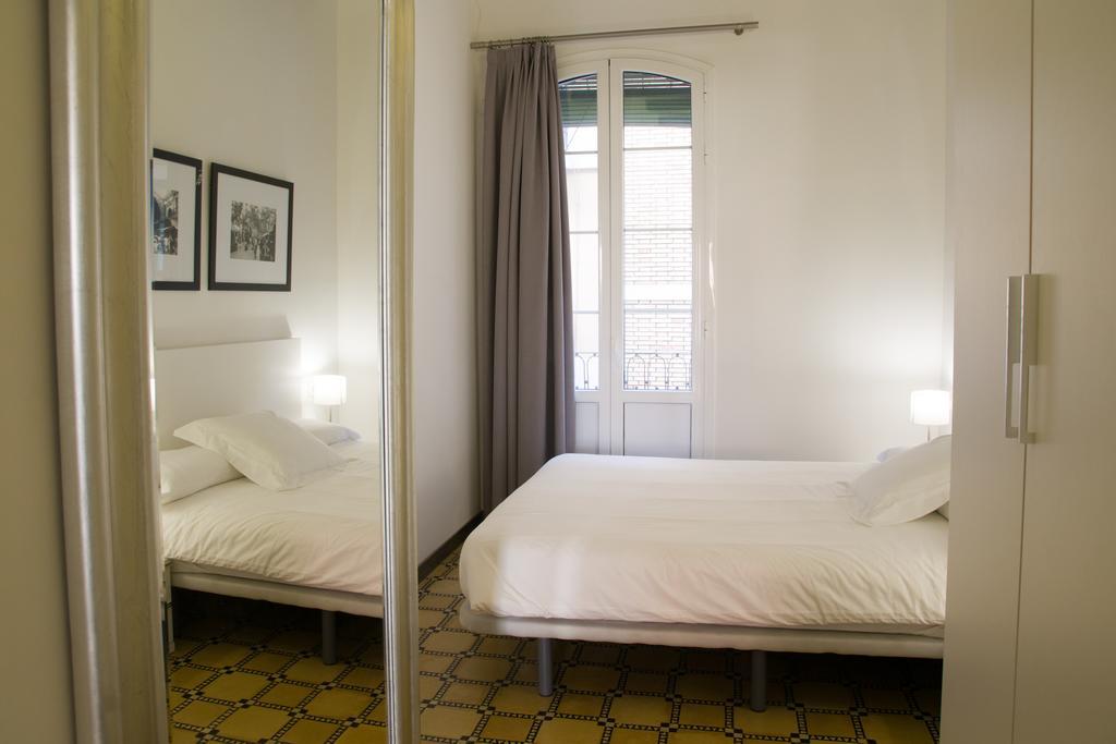 Barnapartments Basic Gracia Βαρκελώνη Εξωτερικό φωτογραφία
