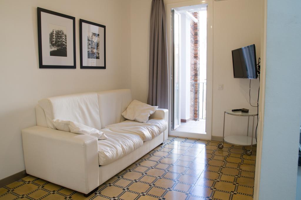 Barnapartments Basic Gracia Βαρκελώνη Εξωτερικό φωτογραφία