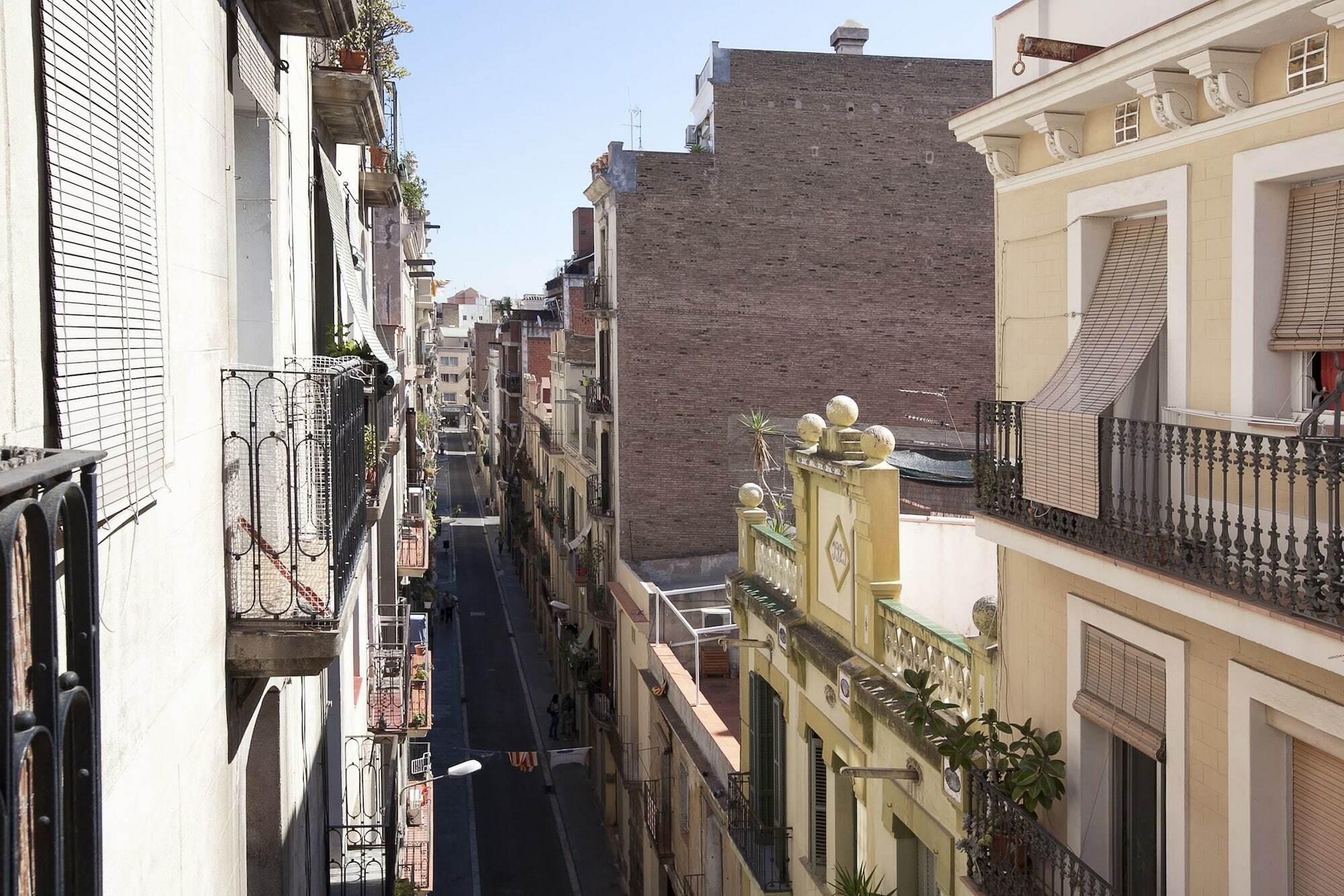 Barnapartments Basic Gracia Βαρκελώνη Εξωτερικό φωτογραφία